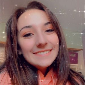 Meet your Posher, Lily